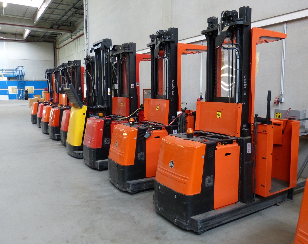 electric stand up forklift
