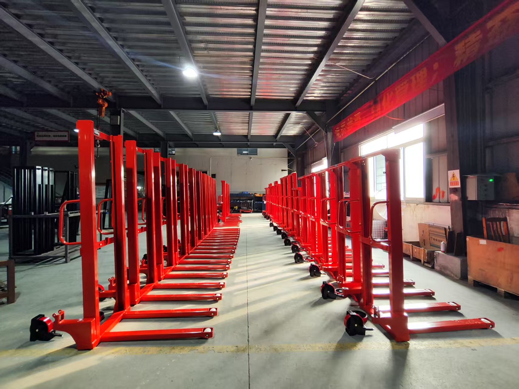The Future Trend of Electric Pallet Stackers