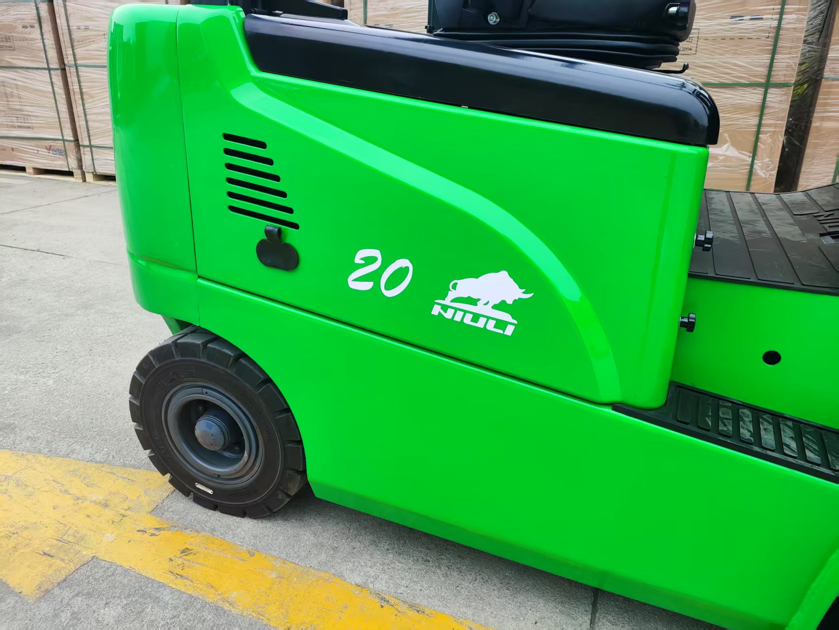 electric forklift